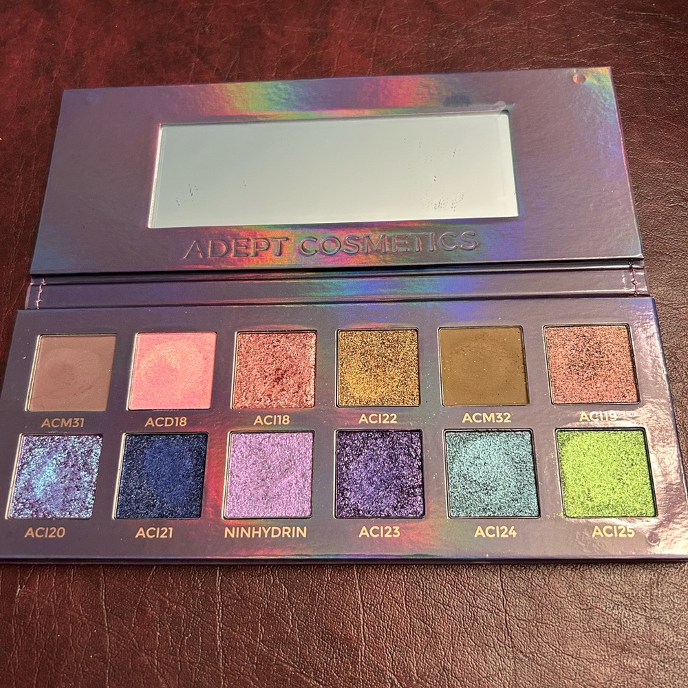 Adept Eyeshadow Palette